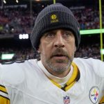 Parachutist has rough landing after seemingly getting caught by a wire during Armed Forces Bowl pre-game