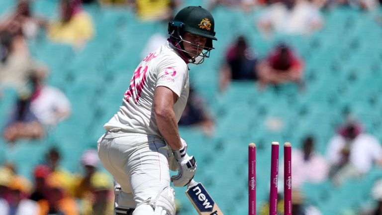 Australia...s captain Steve Smith reacts after being bowled on day five of the fifth Ashes cricket Test match between Australia and England at the SCG in Sydney on January 8, 2026. (Photo by DAVID GRAY / AFP) / -- IMAGE RESTRICTED TO EDITORIAL USE - STRICTLY NO COMMERCIAL USE --