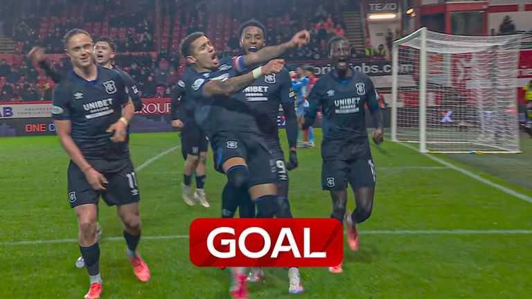 Rangers double lead against Aberdeen.