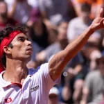 Aritzia surpasses $1 billion in revenue as brand demand surges