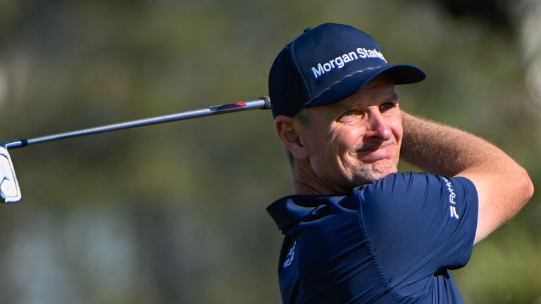 LA JOLLA, CA - JANUARY 30: Justin Rose (GBR) watches his tee shot on 16 (SC) during the second round of the Farmers Insurance Open on January 30, 2026, at Torrey Pines Golf Course, La Jolla, California. (Photo by Ken Murray/Icon Sportswire) (Icon Sportswire via AP Images)