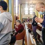 Fetty Wap connects with fans after earlier-than-expected release from prison