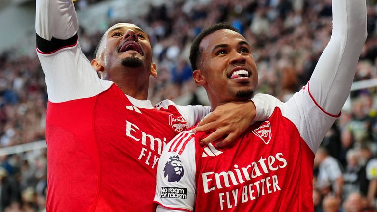 Arsenal's Gabriel celebrates his match-winning goal with team-mate William Saliba