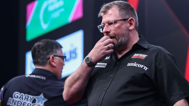 James Wade and Gart Anderson at the Winmau World Masters