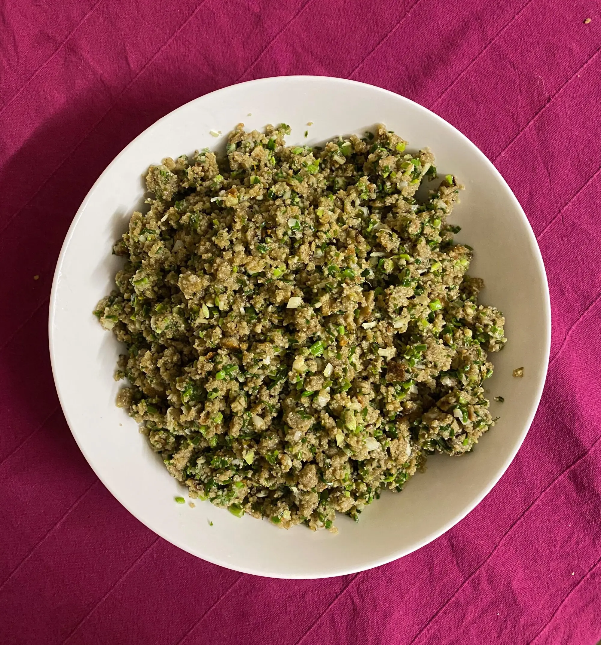 Chopped hara lasun mixed with crumbled bajra roti. Photo: Author