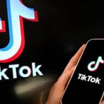 Banknote bouquet craze could land Kenyan sweethearts in jail