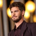 Twitch streamer sparks concern after being robbed during live broadcast at Baltimore hot dog stand