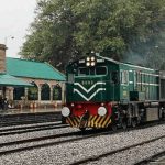 Rupee Strengthens Against US Dollar as Gold Prices Drop Globally