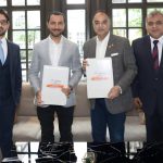 Anne Hathaway gifted Quran after ‘Inshallah’ remark goes viral